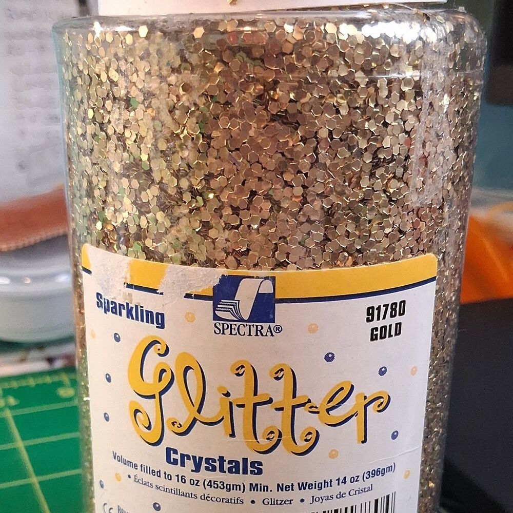 Spectra Glitter Crystals Gold 16 oz (453g) Spectra 91780 UPC 029444917804